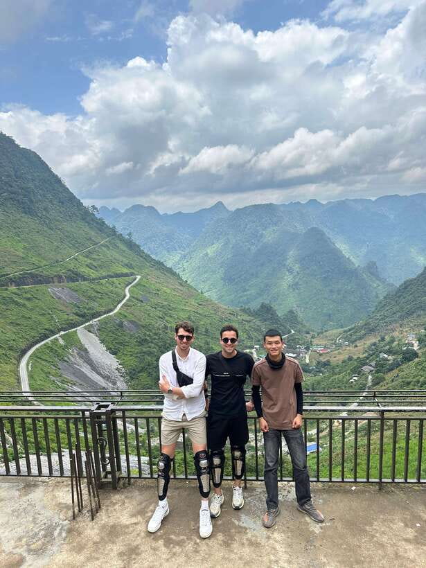 1 Day Ha Giang Loop Tour by Motorbike with Easy Rider - Real - Lunch on the road: local specialties, and diet support
