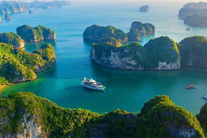 19-Day Tours | Explore the Essential and Highlights in Vietnam - Halong and Lan Ha Bay: sunrise deck time, caves, and kayaking