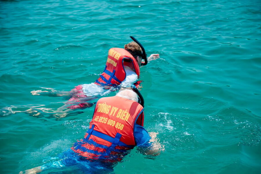 2-3 hours of Private Snorkeling Trip in South of Phu Quoc - Stop 2: Kim Quy Island, the deeper-water option