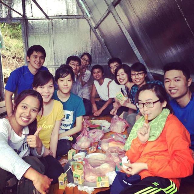 2-Day Fansipan Mountain Trek - Indochina's Highest Peak - Day 2: 5:00 AM breakfast, summit push, and the sunrise payoff