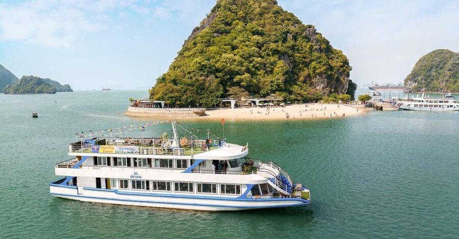 2-Day Ha Noi - Ninh Binh - Ha Long Bay Highlights Tour - Day 1 in Ninh Binh: from Hanoi pickup to Hoa Lu Ancient Capital