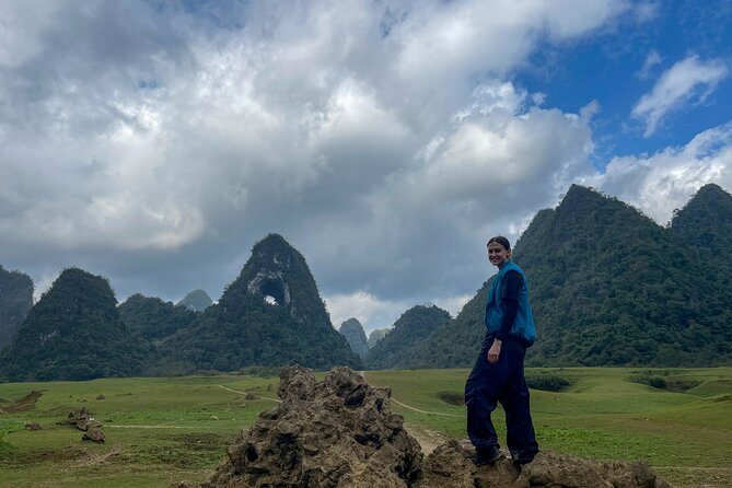 2 Days Motorbike Tour Ban Gioc Waterfall & Mt. Angel Eye Hike - Packing tips for caves, rafts, and chilly homestays
