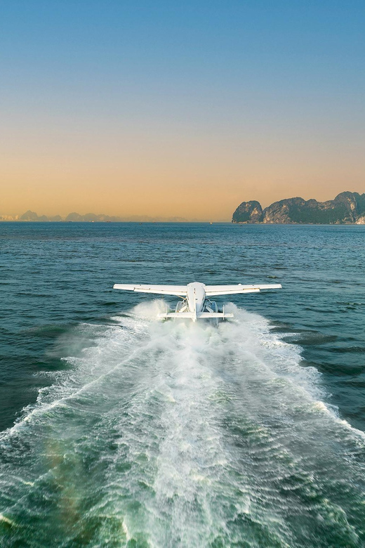 25 minutes sightseeing flight in Halong Bay by Seaplane - Why a 25-minute Ha Long Bay seaplane is such a smart use of time