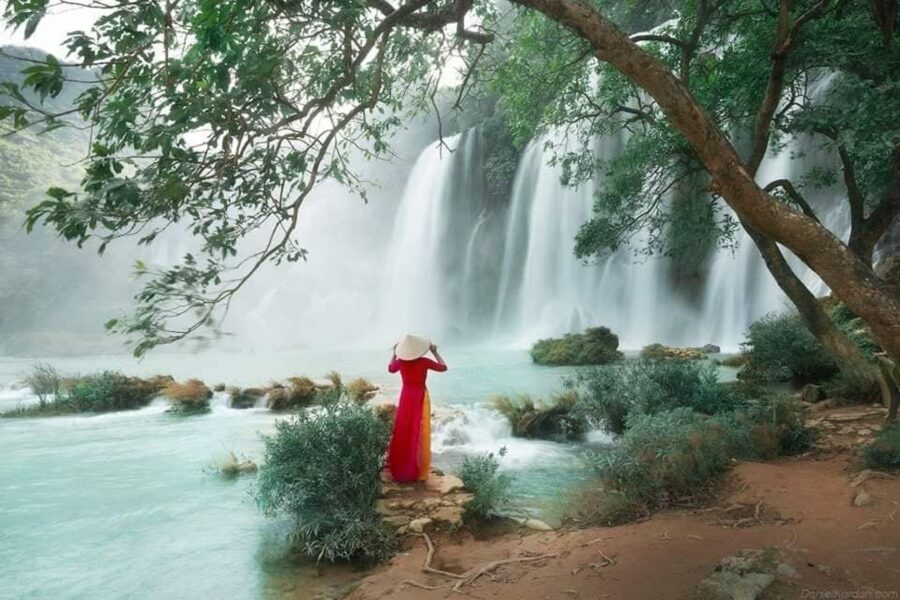 2Day Ban Gioc Waterfall Tour from Hanoi - Ban Gioc Pagoda and the 300-step view over Vietnam and China