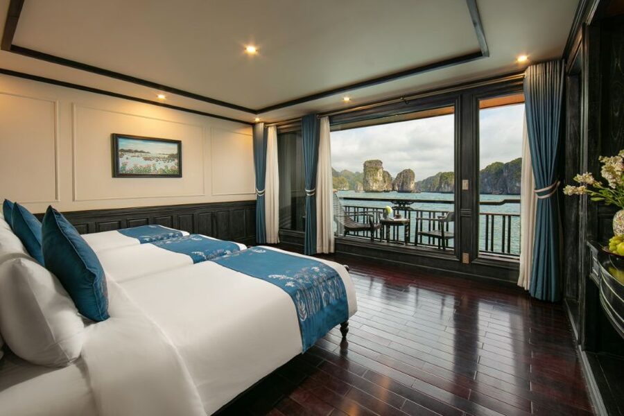 3-Day 2-Night Lan Ha Bay 5-Star Cruise - Food on board: seafood-focused, with a real vegetarian option