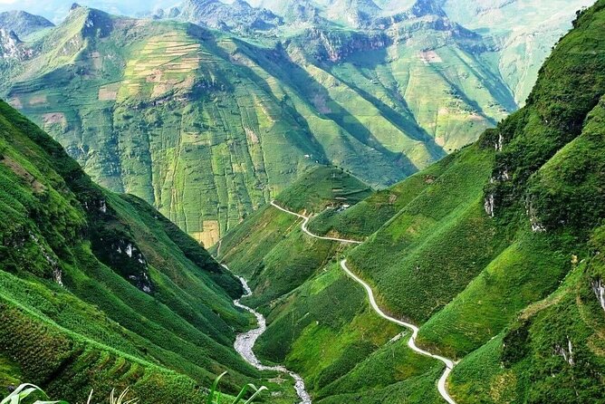 3-Day Ha Giang Loop Tour (small group with easy rider) - Hanoi to the loop: meeting point, pickup logic, and what to expect
