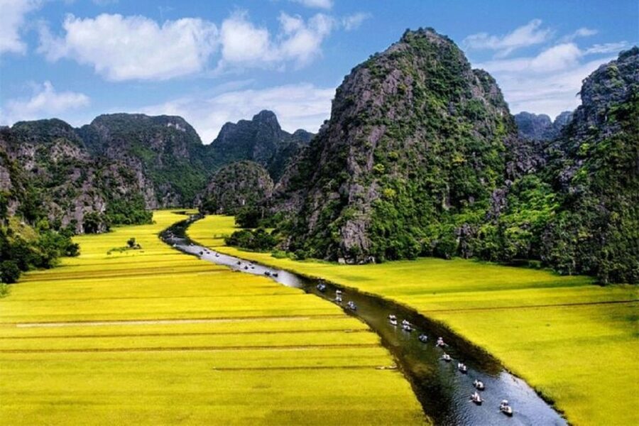 3 Day Hanoi - Ninh Binh - Halong Bay 5 Star Cruise & Balcony - Day 3: Tai Chi at sunrise, Sung Sot Cave, and returning to Hanoi