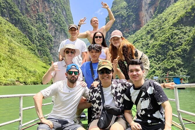 3 Days All Inclusive Strawberry Ha Giang Small Group Tour - Day 2: The Dong Van Rock Plateau, Nine Turns, and Lung Cu