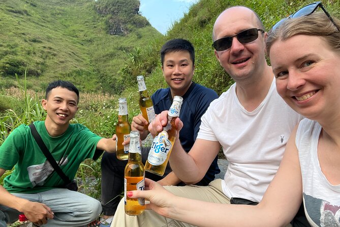 3 Days and 2 Nights Loop Tours in Ha Giang - Day 1: Quan Ba Heaven Gate, Yen Minh, and Dong Van old-town time