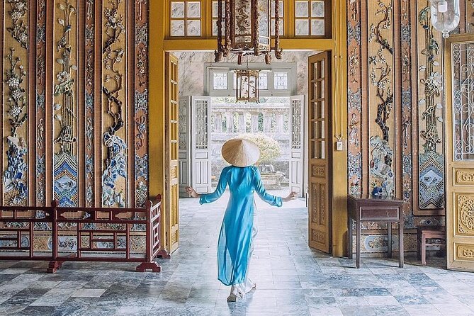 3-Hours Hue Imperial Walking Tour with Guide with Lunch/ Dinner - The guide quality is the real product: what to look for (Du, Thanh, Sue, Cam, Bem)