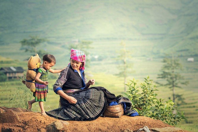 3-Night Sapa Trekking Tour from Hanoi - Accommodation and comfort: 4-star hotel plus an air-conditioned train cabin