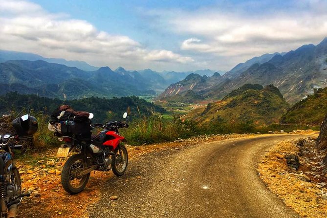 3D2N TOUR WITH EASYRIDERS 150cc (group 4-10Pax + private rooms) - The ride setup: 8:30 pickup, small groups, and what your guide handles