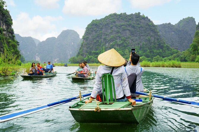 5-Day North Vietnam: Sa Pa - Ninh Binh - Halong Cruise from Hanoi - From Sapa toward Ninh Binh: getting there without pretending it is easy