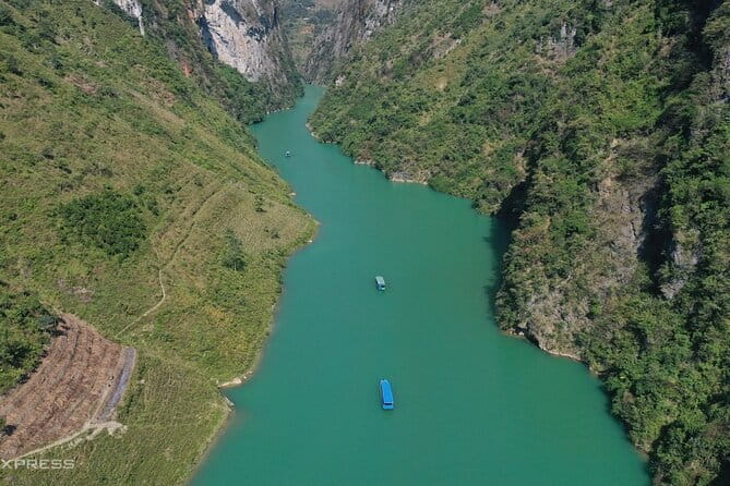 5 Days 4 Nights Ha Giang Cao Bang Ban Gioc - Free Drom 1N before - Day 5: Nguom Ngao Cave, Tra Linh Town, and Angel Eye Mountain, then back to Ha Noi