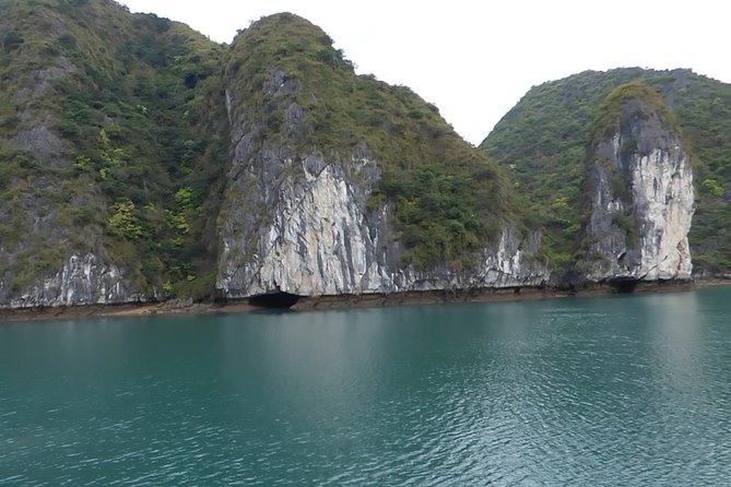 5 Days 4 Nights Hanoi - Halong Bay - Peaceful Halong Bay Cruise, one of 7 world Wonders - Day 3 Halong Bay: Caves, kayaking, and a cruise pace that feels calm
