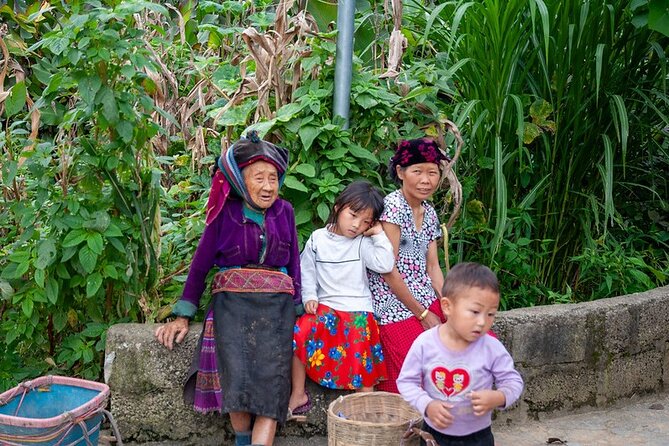 6-Day Off The Beaten Track Tour of North Vietnam from Hanoi - Ba Be National Park: boat, kayaking, and Puong Cave on Nang River