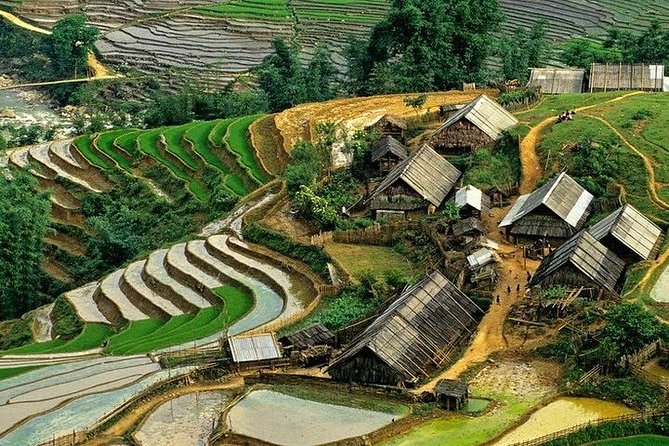 8-Day Discover Northern Vietnam Highlight: Hanoi - Ninh Binh - Sapa - Halong Bay - Ninh Binh: Hoa Lu temples, Tam Coc river boat, and the Mua Cave climb