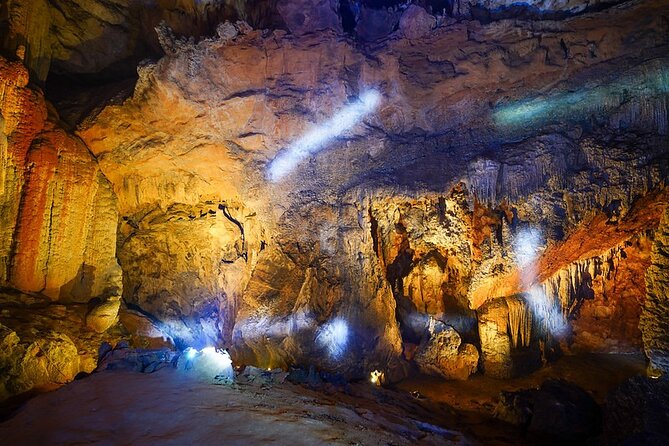 Adventure Tour to Ban Gioc Waterfall - Ba Be Lake 3 days 2 nights - The Snake Pass Down to Ba Be Lake and Your Tay Homestay Night