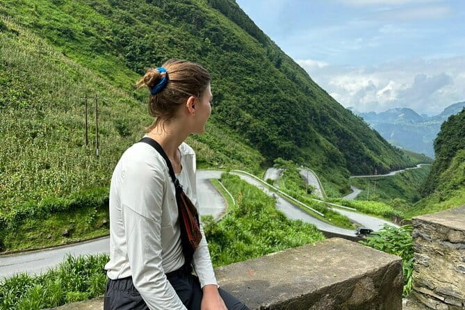Asist From Ha Noi: 2 Day Ha Giang Loop Motorbike, Short Trekking - Day 1, from Bac Sum Pass cliffs to Dong Van evening