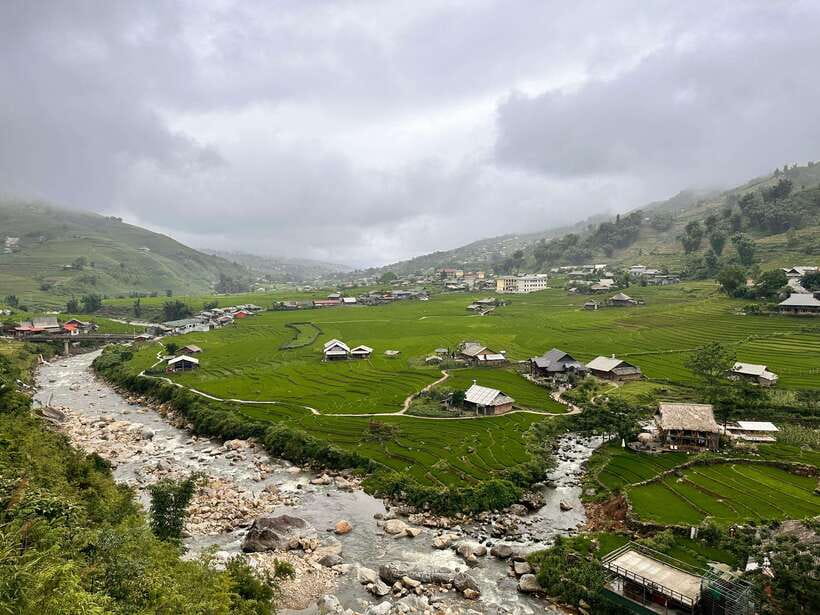 AUTHENIC 2D1N Trek & Bungalow Retreat with Dinh Hmong Family - Two days of rice terraces and real Hmong family time in Sapa