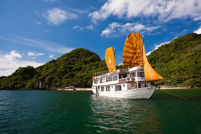 Authentic of Vietnam & Cambodia Tour - full package - Phnom Penh travel by bus, then Royal Palace and Silver Pagoda