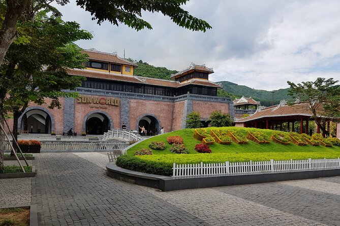 Ba Na Hills and Golden Bridge Private Tour - Cable cars, mist, and getting through the long day comfortably
