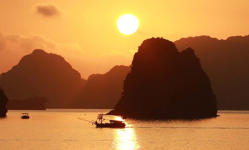 Bai Tu Long Bay 2 Days 1 Night With Renea Cruise - Why Bai Tu Long Bay, not just another Halong day trip