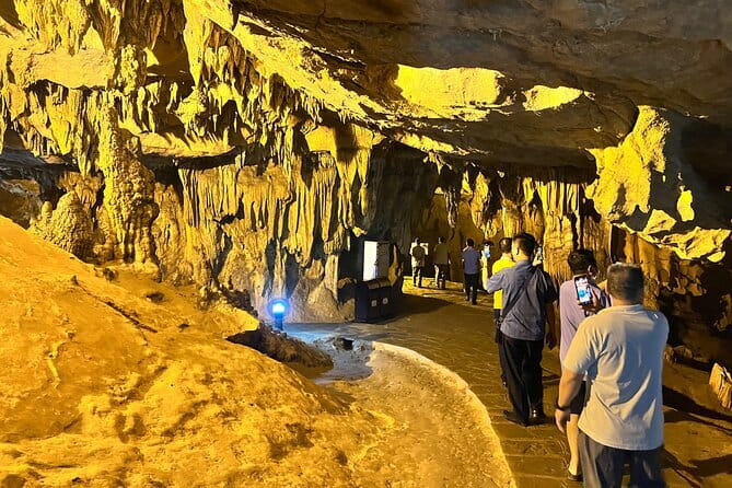 Ban Gioc Waterfall - Nguom Ngao Cave full day - BEST SELLING - Price and value: what $70 covers on this full-day route