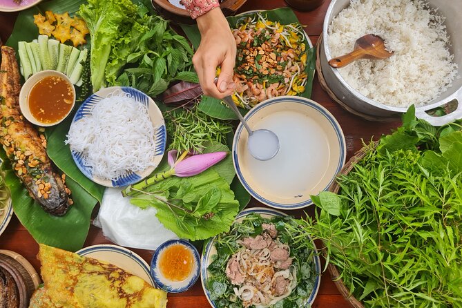 Ben Tre: Scooter, Culture, Sailboat and Mekong Food (Half Day) - The Quiet Mekong Branch Sailboat: How the Water Changes the Day
