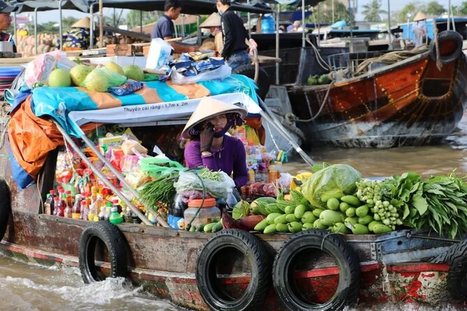 Cai Rang Floating Market Tour -Amazing Can Tho - Muoi Cuong Cocoa Farm: cacao, chocolate, and patience you can taste