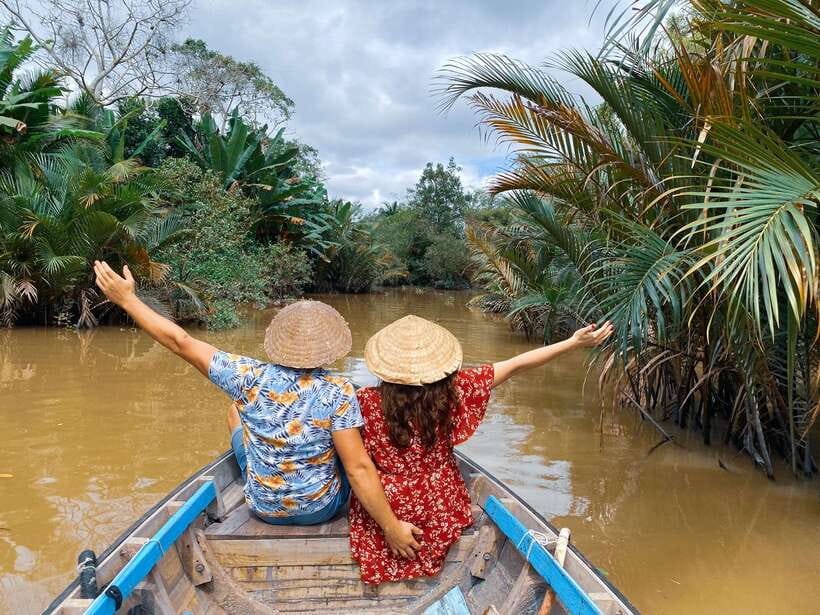 Can Tho: Explore Mekong, Floating Market, Cacao & Local Life - The organic cacao farm stop, Mr. Cacao, and cacao milk tasting