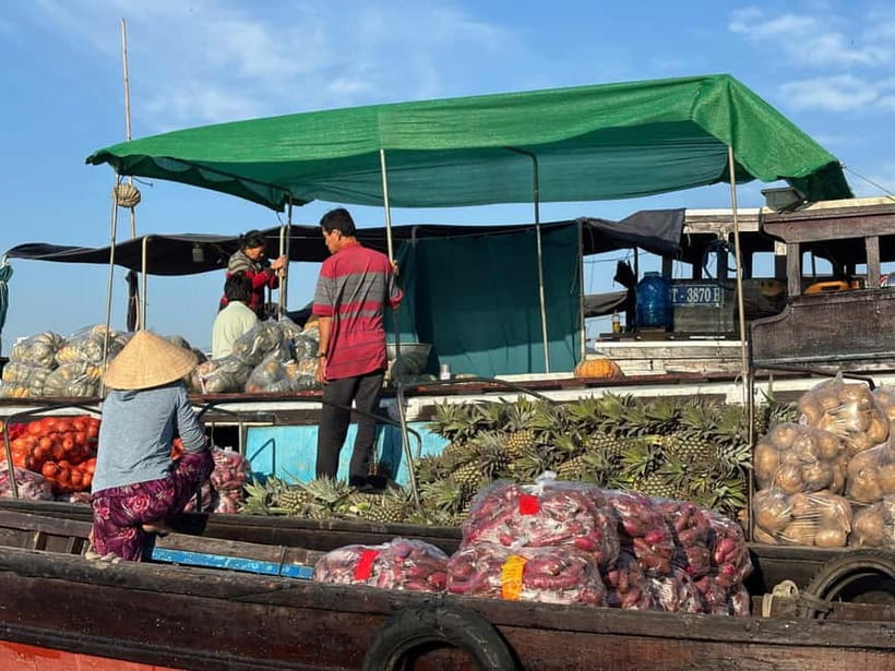 Can Tho: Floating Market, Cacao & Canals with French Guide - Cai Rang Floating Market at sunrise, and why 5:30 AM is the smart move