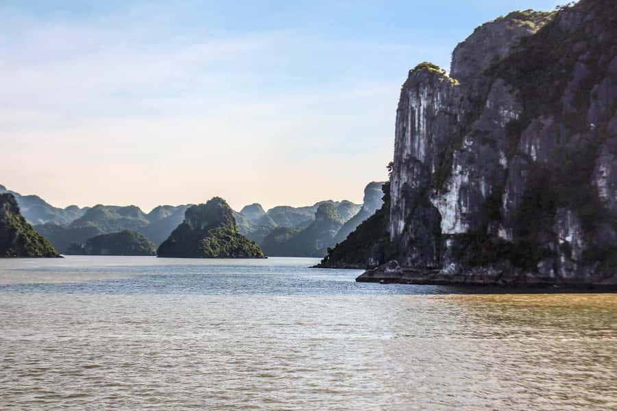 Cat Ba: Lan Ha and Ha Long Bay Boat Tour with Kayaking, Cave - Lunch on the boat: good food beats the usual scramble
