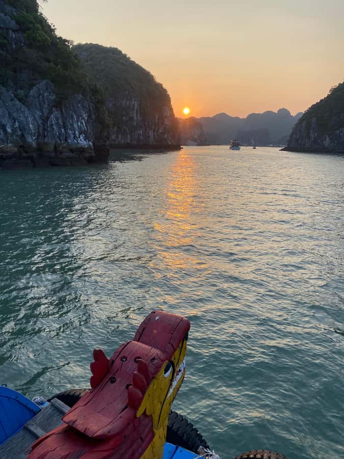 Cat Ba : Lan Ha Bay Bioluminescent Plankton Kayak Boat Tour - Price and Value: Is $38 in Cat Ba a Fair Deal?