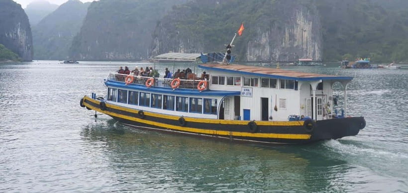 Cat Ba: Lan Ha, HaLong bay full day- biking, kayaking, lunch - Lunch on the water: Vietnamese favorites, seafood focus, and veg planning