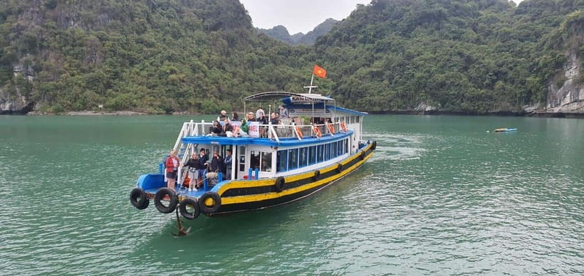 Cat Ba: Lan Ha, HaLong bay full day- biking, kayaking, lunch - The morning: pickup, Beo Harbor, and the floating fishing village story