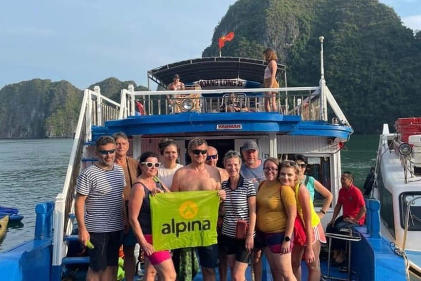 CAT BA: LAN HA & HALONG BAY – KAYAK, BIKE, LUNCH, SNORKEL - Viet Hai Village by bicycle: rice paddies and a quieter Cat Ba