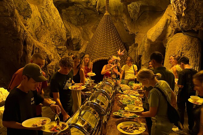 Cat Ba Paradise Cave - Unique Cave Dining Experience - What you eat: multi-course dinner with seafood, vegetarian, and Vietnamese classics