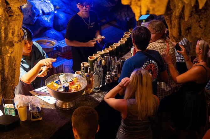 Cat Ba Paradise Cave - Unique Cave Dining Experience - Service and cleanliness: where expectations can drift