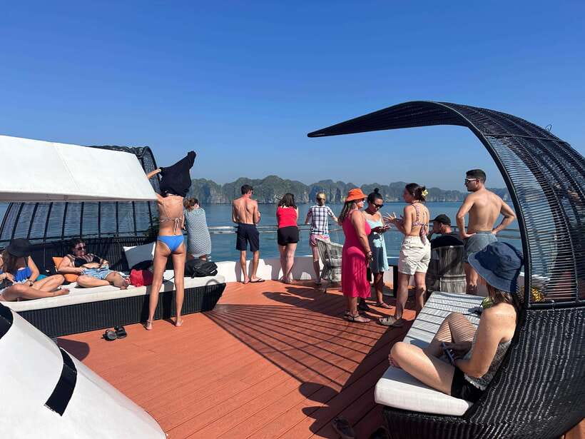Cat Ba: Sunset on Lan Ha Bay with Sunset Party - Drinks, optional extras, and what you should plan to spend