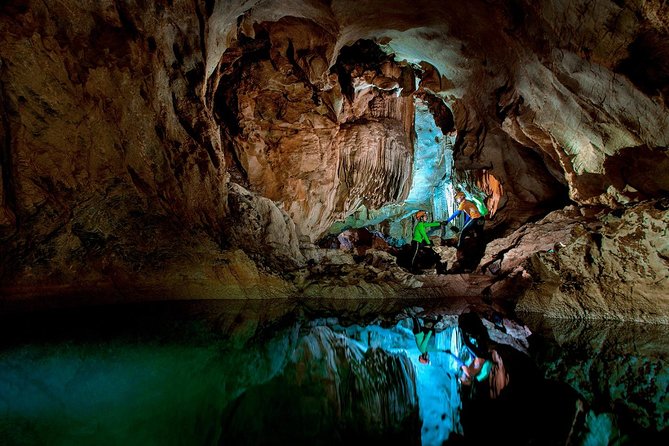 Cha Loi Cave 1 day like Tazan in the Jungle - Hang Nuoc Water Cave and the A72 information station, context before the main event