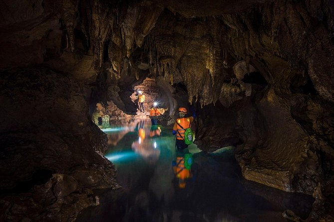 Cha Loi Cave 1 day like Tazan in the Jungle - Lunch at Khe Sung village, then a culture shift to Hang Coi