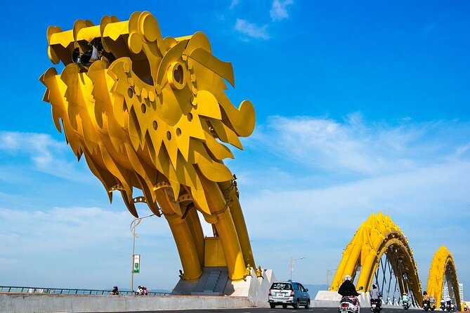Chan May Port : Private tour to Da Nang & Hoi An Old Town - Lap An Lagoon and oyster pickers: a calmer side of the coast