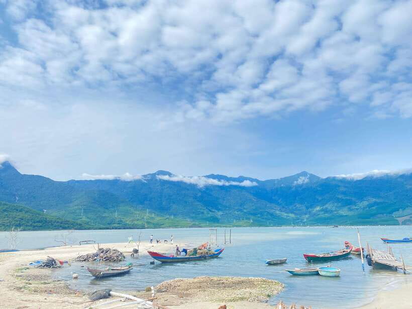 Chan May port : Private Trip to Hoi An Ancient Town - Lap An lagoon near Hue: a calm pause before the big roads