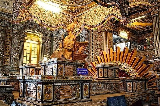 Chan May Port to Hue, Hoi An or Golden Hand Bridge of Bana Hills - Route Option 3: Ba Na Hills cable car day and the Golden Hand Bridge zone