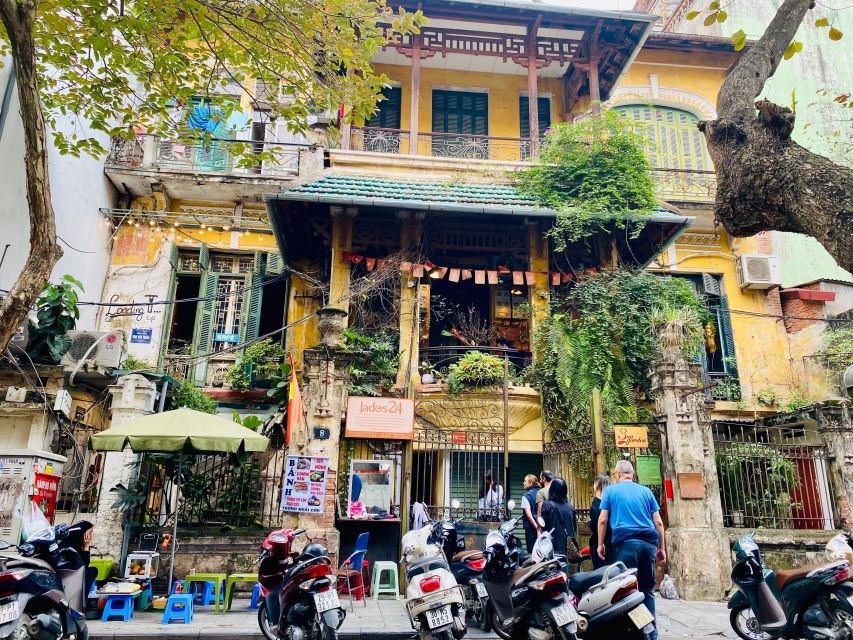 Coffee, History, and Architecture of the French Quarter - French colonial Hanoi, explained as a real conversation