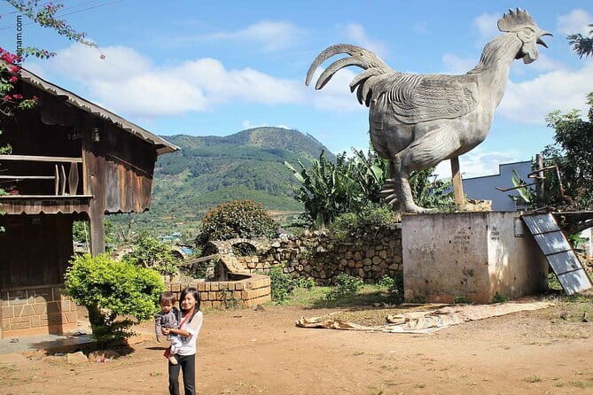 Da Lat: Half-Day Morning - Clay Tunnel, Crazy House, Datanla Fall - Guides can make or break a short half-day