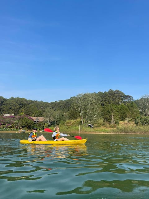 Da Lat: Tuyen Lam Lake Kayak or SUP Tour - Tuyen Lam Lake kayaking and SUP, the Da Lat way to slow down