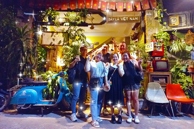 Da Nang By Night: Seafood dinner, night market and cruise trip - Han River Cruise With Live Music and Bridge Views