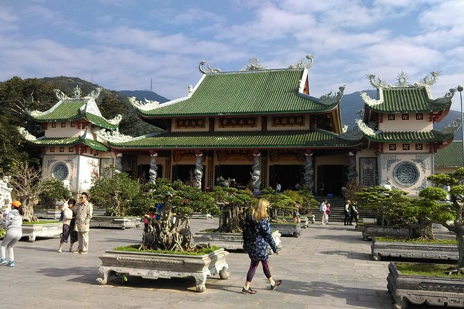 Da Nang City Small Group Tour - Sightseeing, Food, Culture & more - Cham Sculpture Museum and Han Market: culture you can touch